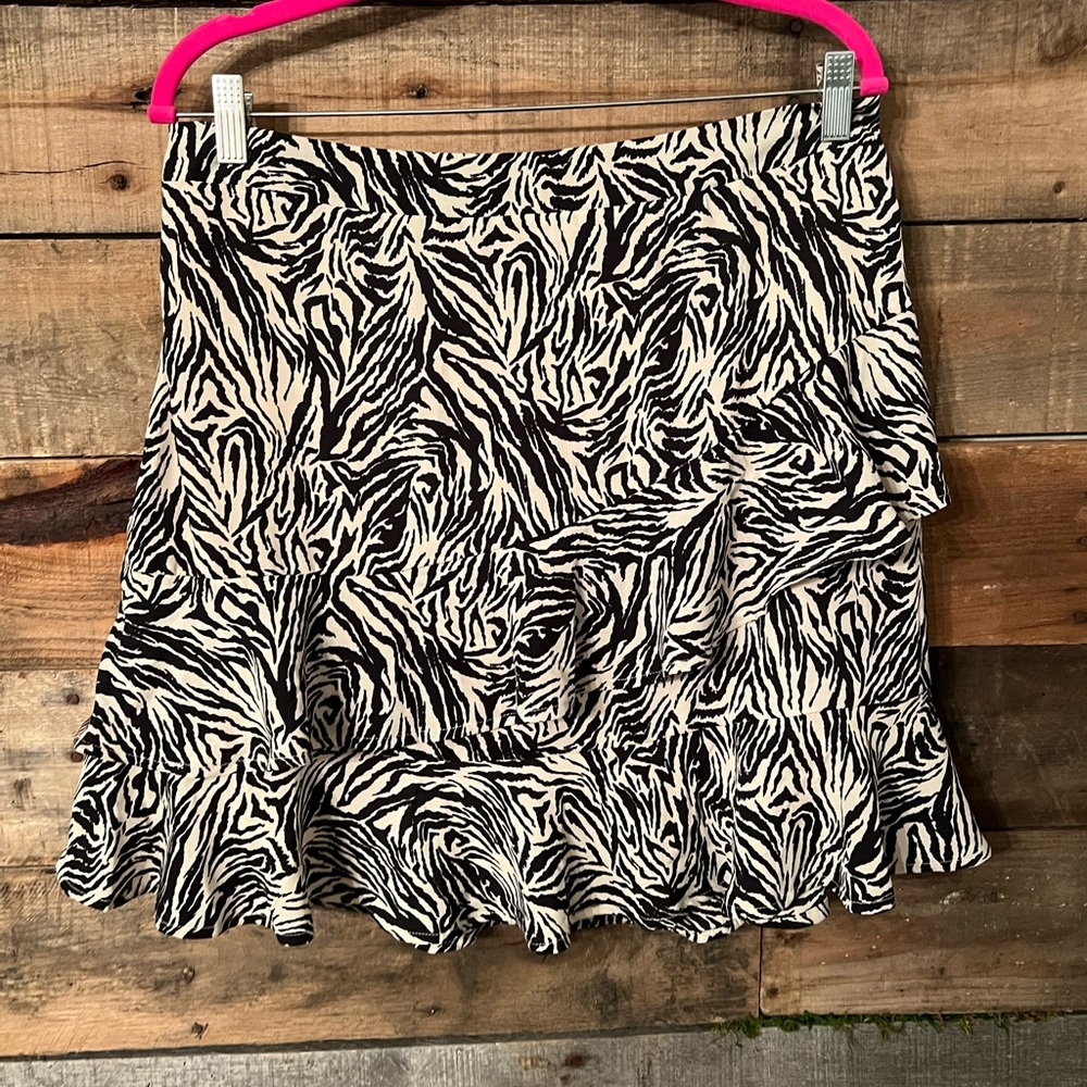 Zebra ruffled skort